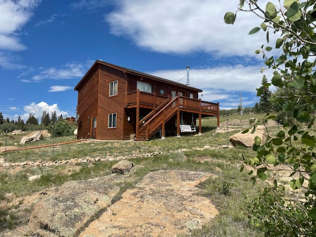 Stunning Secluded Mtn Getaway, Picturesque Views