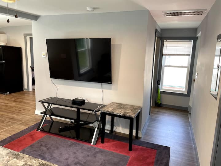 Entire 2nd Fl Unit In Downtown Saratoga Unit - Saratoga Springs, NY