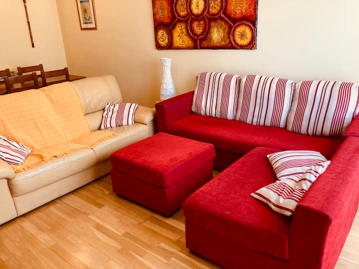 Quiet apartment station. "Bravo de Saravia 13"