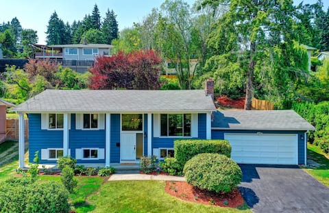 The Blue Spruce | Spacious and Homey Gathering