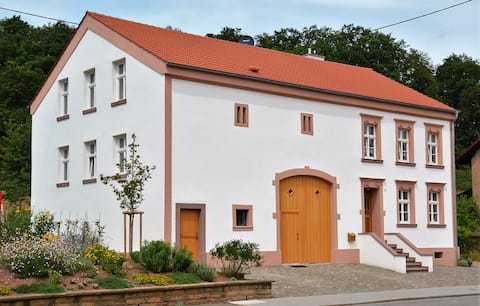 Modern studio in the old Lorraine farmhouse