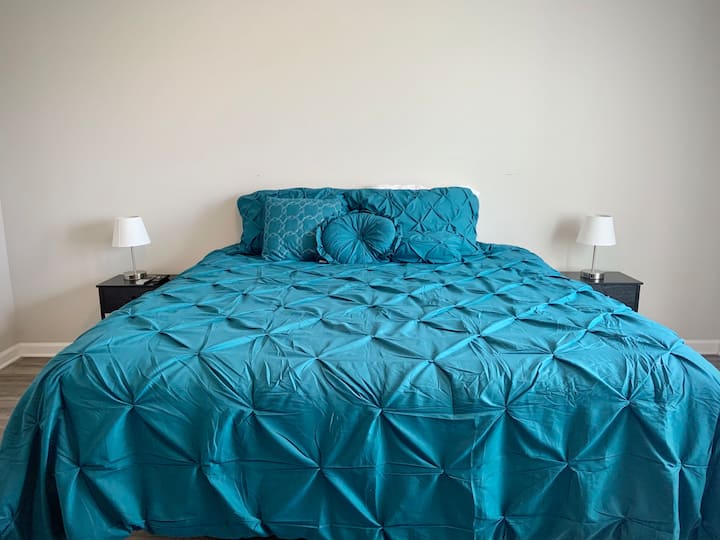 Dhoma kryesore e gjumit (king)