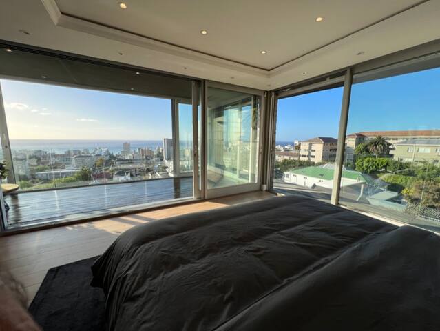 3 Story Luxury Villa on OceanView Drive, CapeTown gallery image 5