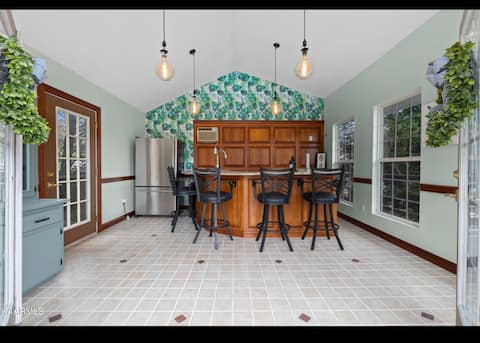 2 bedroom/1 bath - pool & river views!