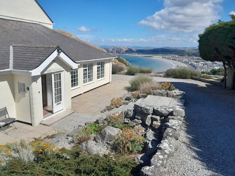 Orme Villa,breathtaking views, Hot Tub, sleeps 12