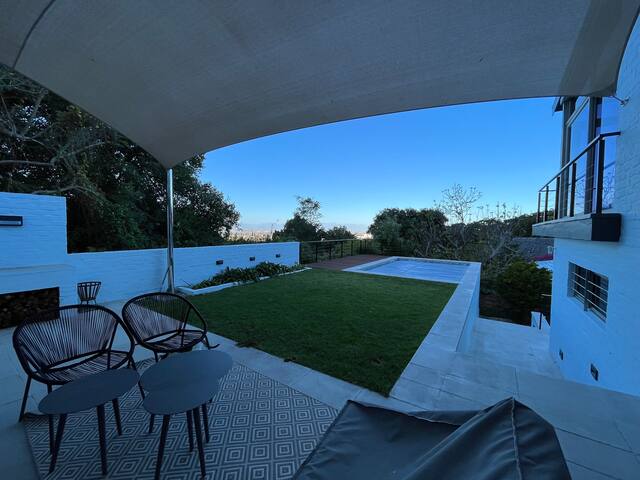Summer home in Newlands with pool gallery image 2