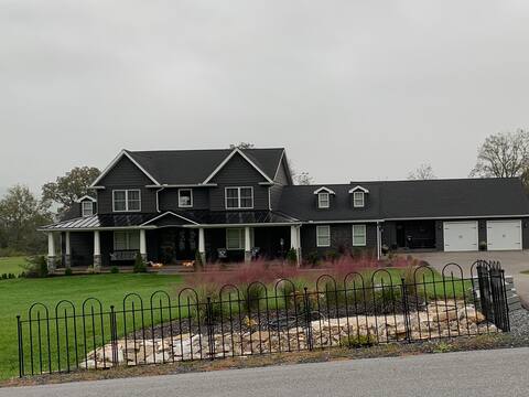 PSU Football Rental 3 miles from Beaver Stadium!