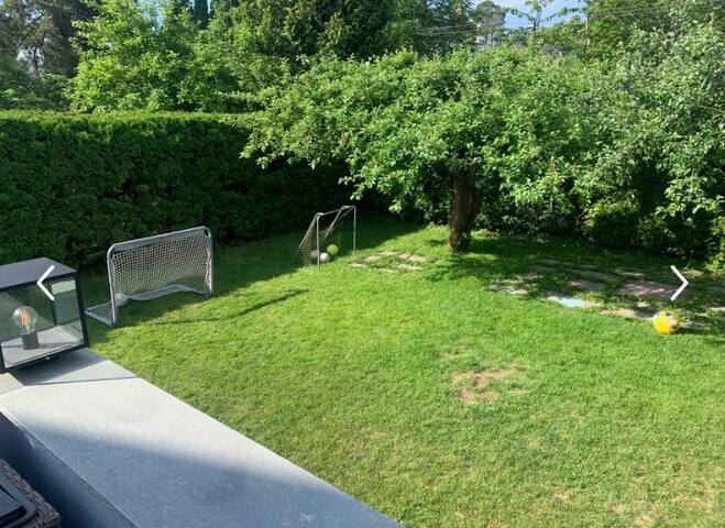 Enebolig m/hage og plass til 10.Sentralt og rolig gallery image 2