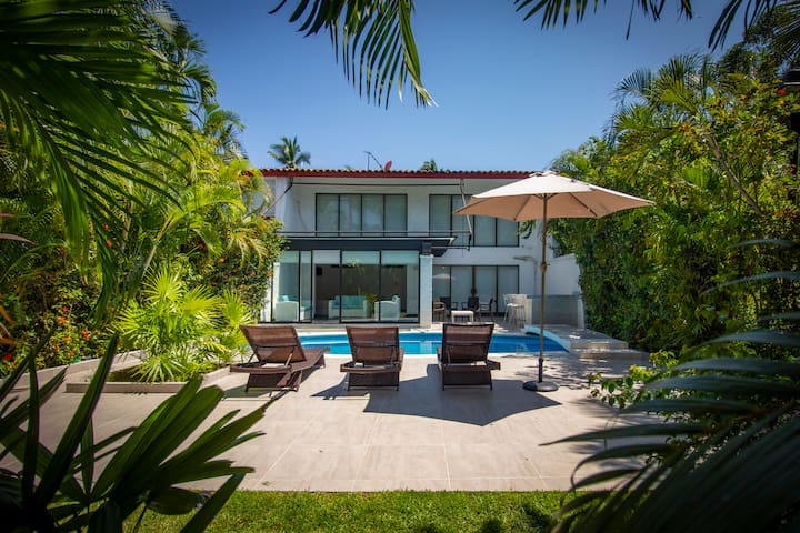 Inmuebles Bamboo managed Airbnb listing 1