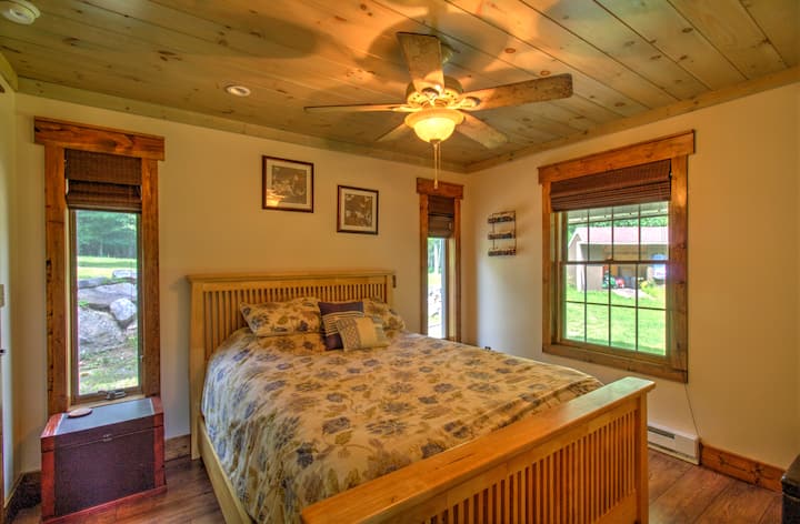 Dormitorio 1: cama tamaño queen.
