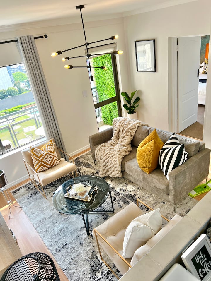 Luxurious & Stylish 2bed Apartment in Sandton Apartments for Rent in