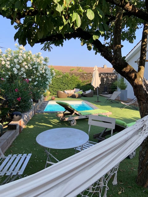 Charming house with pool and wood-burning stove