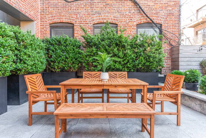 Williamsburg Apartment, W/outdoor, W/ in unit W/D gallery image 4