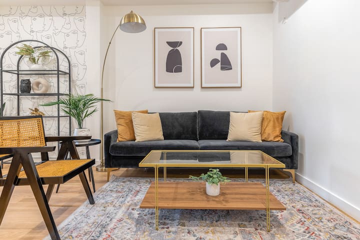 Williamsburg Apartment, W/outdoor, W/ in unit W/D