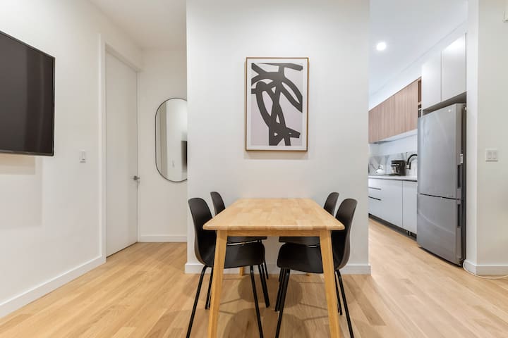 Williamsburg Apartment, W/outdoor, W/ in unit W/D gallery image 2