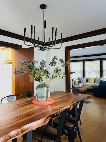 Beautiful Home in Highland Park-close to UofR