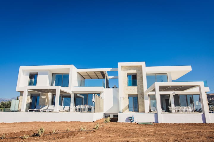 StarLight Villas-8BD,8BA.Also AVAILABLE FOR EVENTS