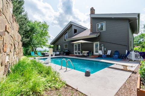 Large Luxury & Private 5BDRM Home W/ Pool
