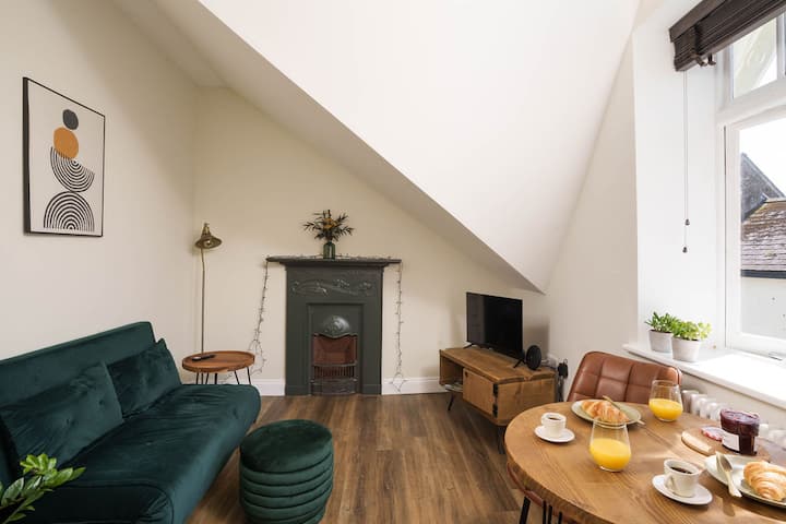 Modern Central One Bedroom Apartment In Penzance - Penzance
