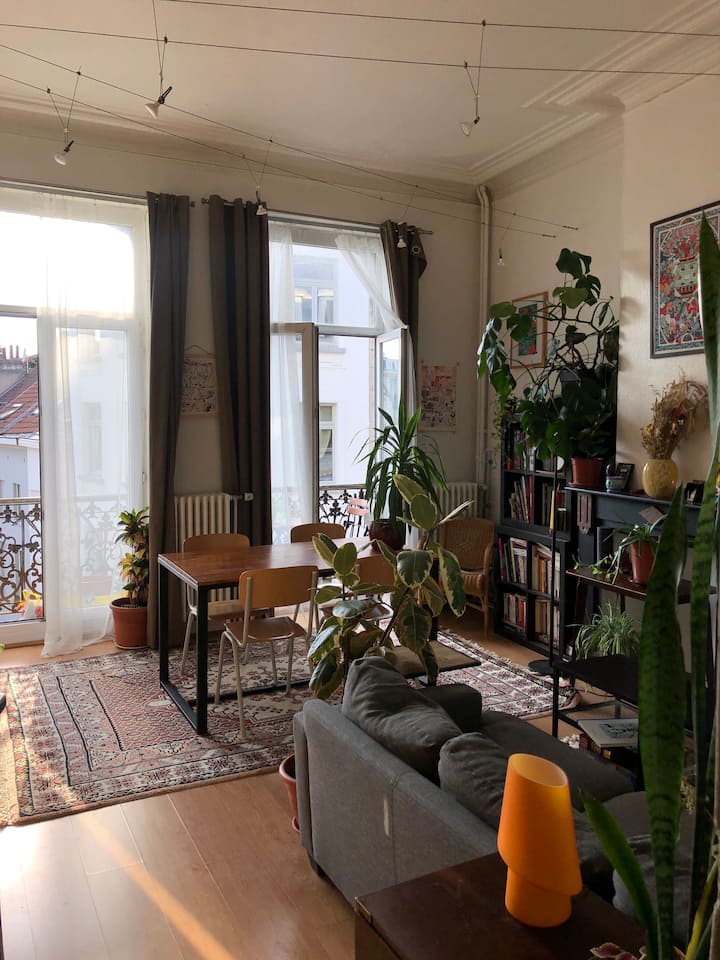 SaintGilles Beautiful apartment near Le Parvis Apartments for Rent