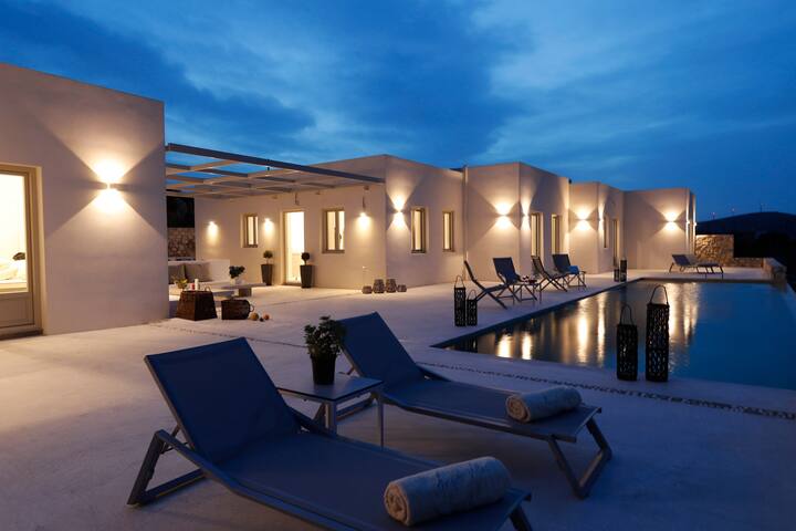 VIP Villa Pearl, Private pool, jacuzzi, sea view