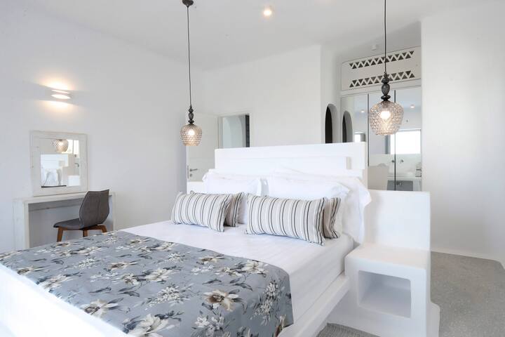 VIP Villa Pearl, Private pool, jacuzzi, sea view gallery image 5