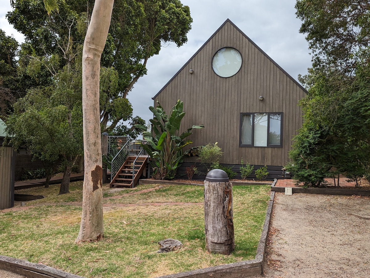 Top Airbnb: The Chalet in McCrae in Mc Crae