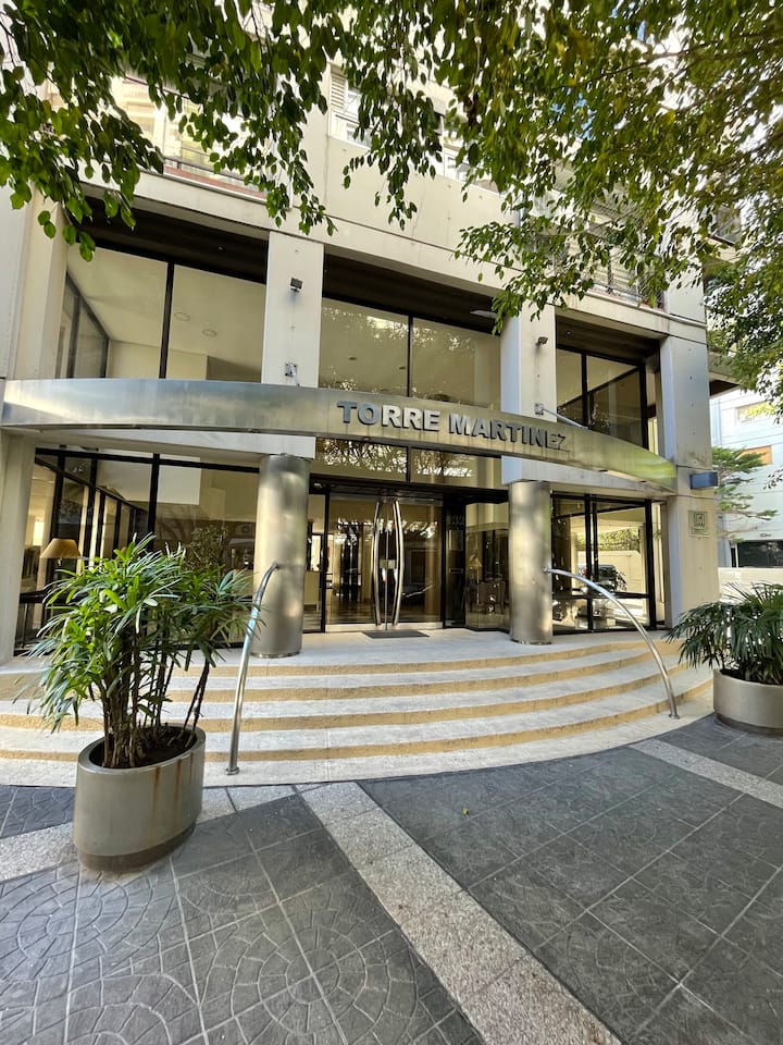 Beautiful upscale apartment with garage Condominiums for Rent in