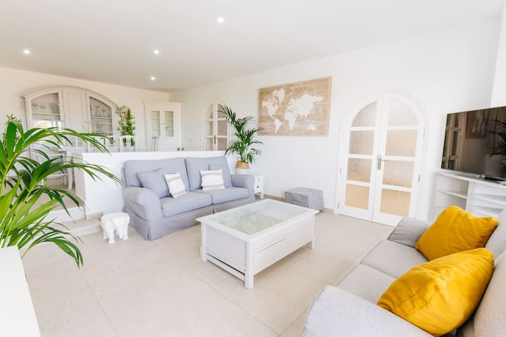 The Surf Villa 3 | Huge Jacuzzi | Billards | Pool - Tenerife