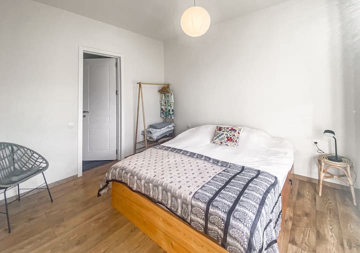 Спална соба една, прв кат