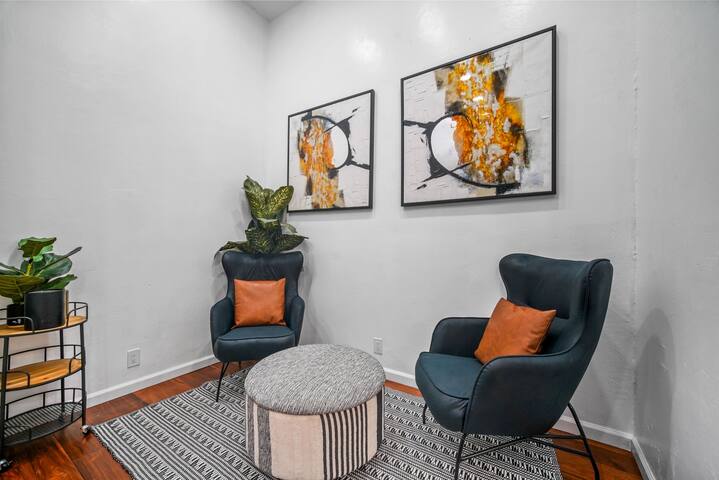 4 separate units in same building all connected gallery image 2