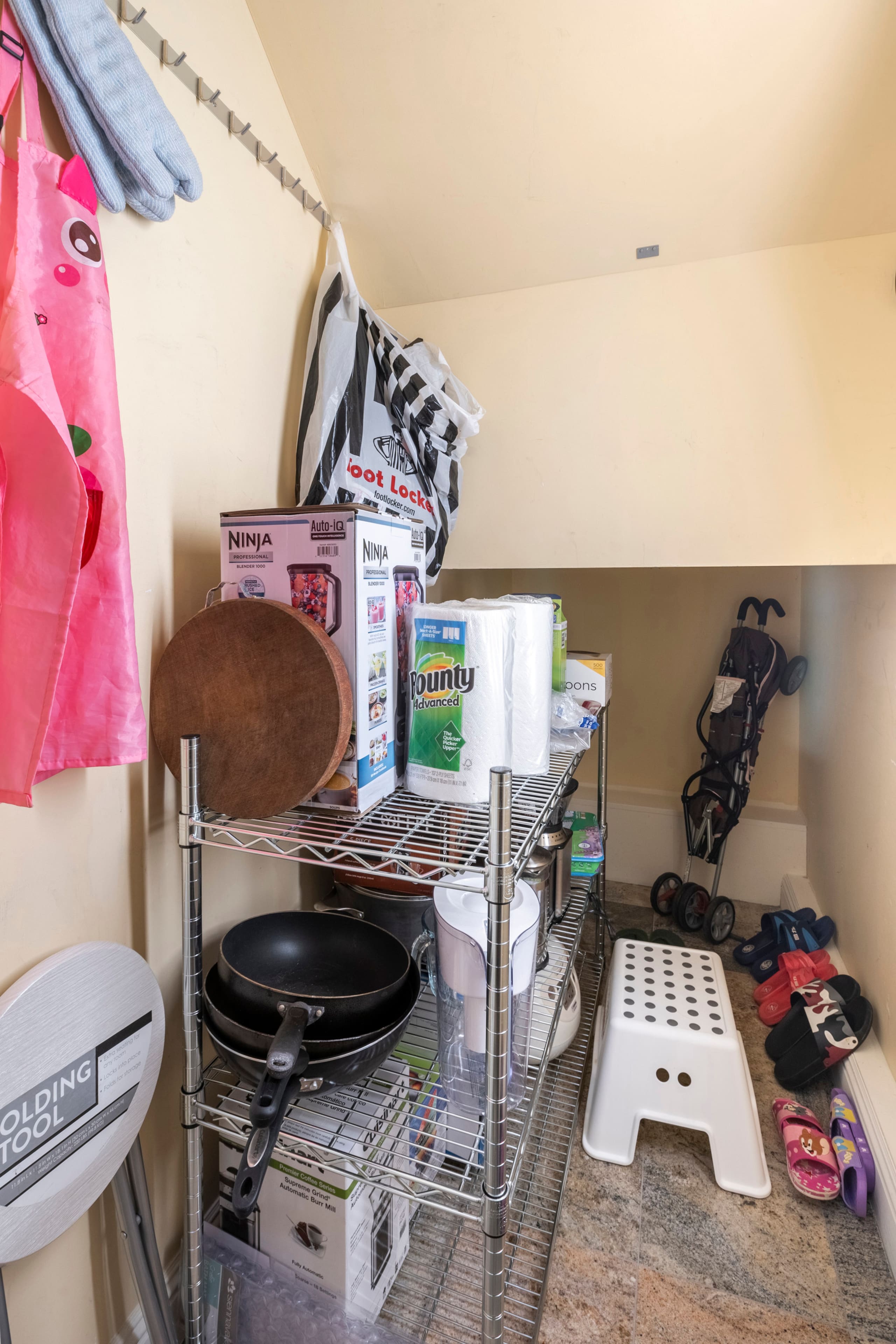 Home in San Francisco · ★4.92 · 2 bedrooms · 3 beds · 1 bath - Image 13