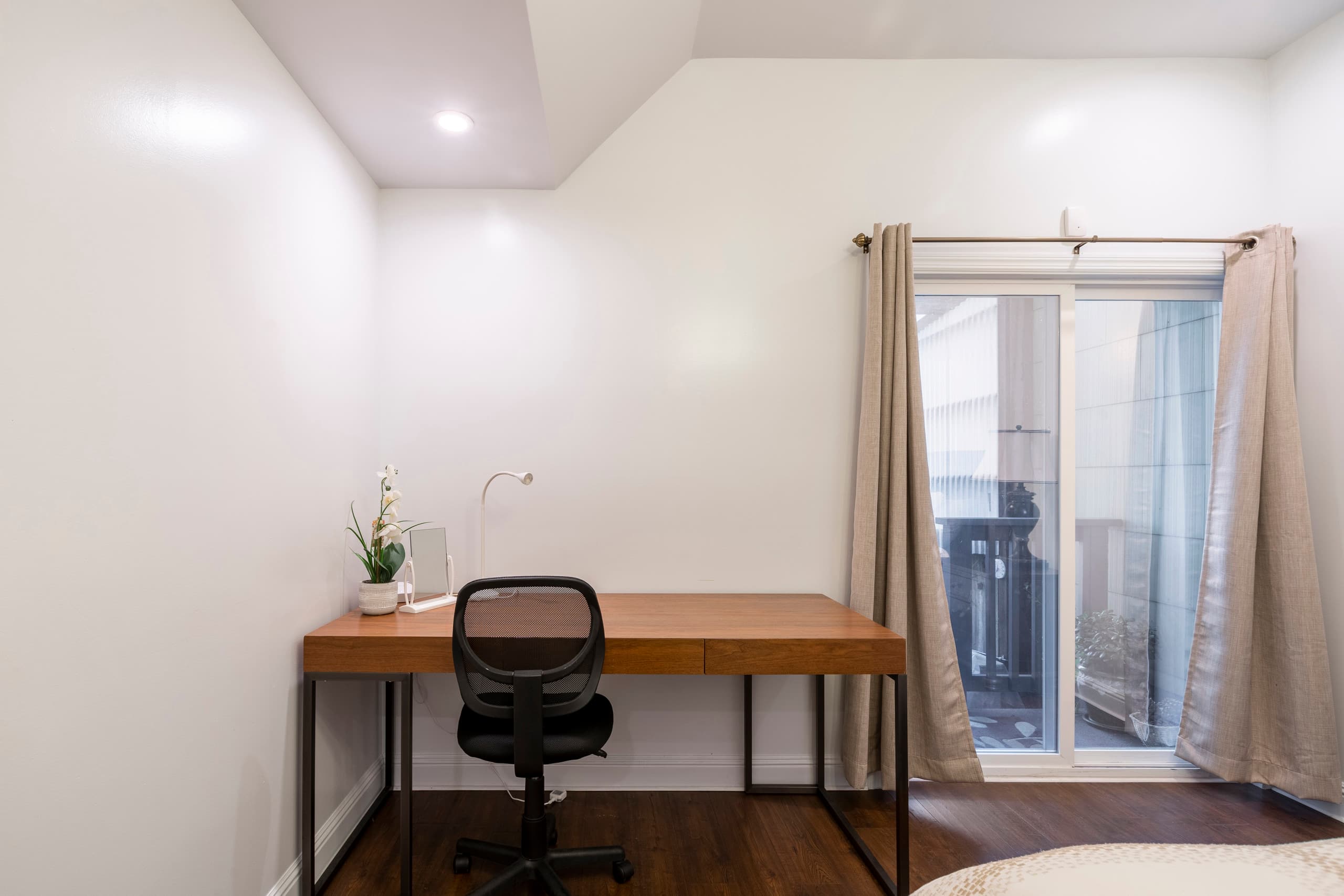 Home in San Francisco · ★4.92 · 2 bedrooms · 3 beds · 1 bath - Image 18