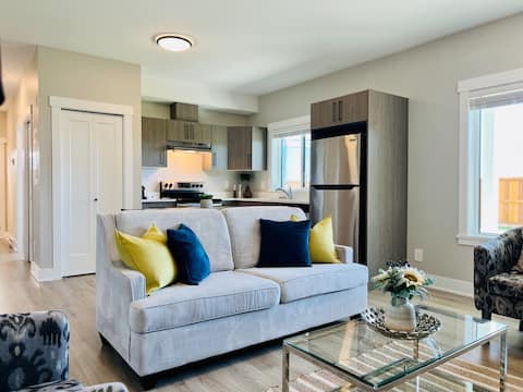 Successful Airbnb property: Cheerful and spacious 1-Bedroom suite in Capital