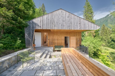 Designer house Urfeld26 with sauna & lake view