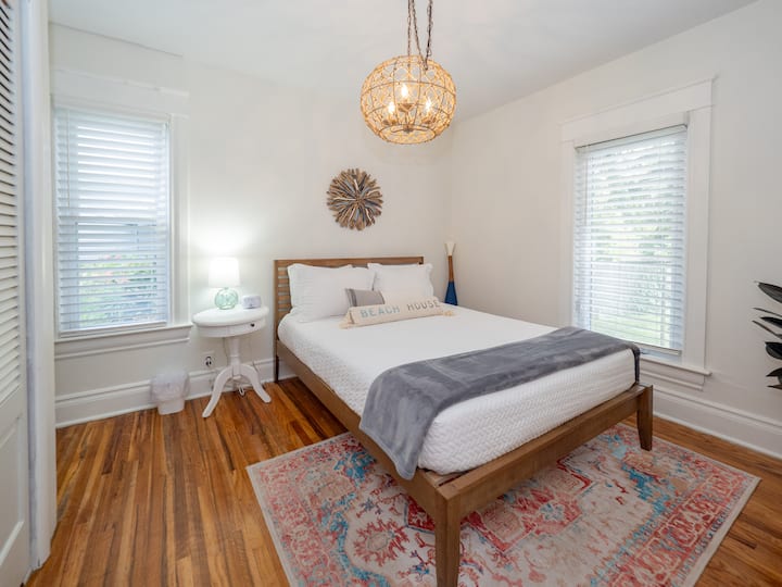 Chambre au rez-de-chaussée avec lit 160