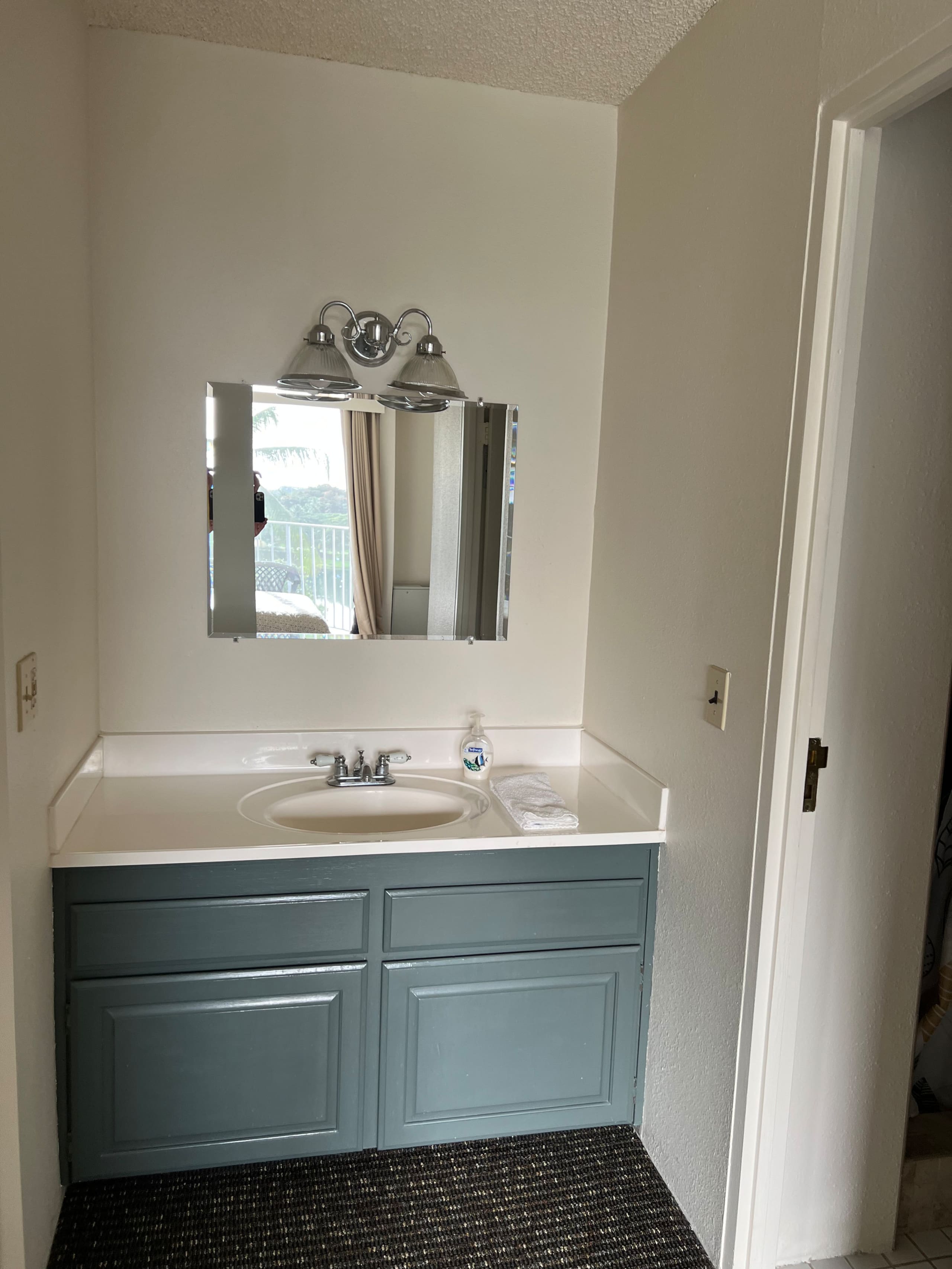 Condo in Hilo · ★4.91 · 2 bedrooms · 2 beds · 2 private baths - Image 23