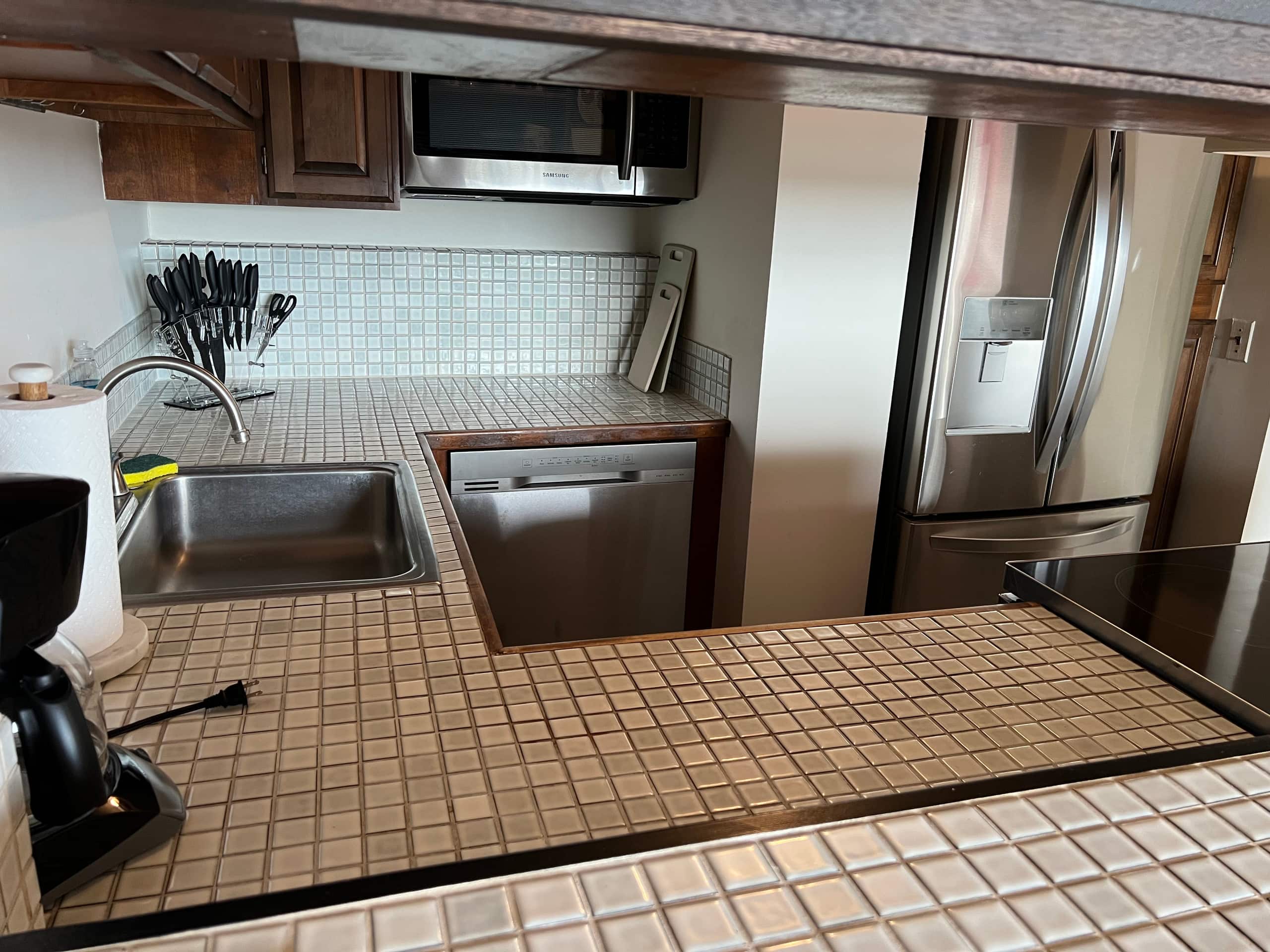 Condo in Hilo · ★4.91 · 2 bedrooms · 2 beds · 2 private baths - Image 6