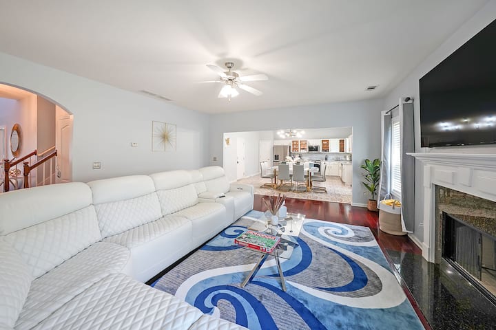 Family Home - Acworth, GA