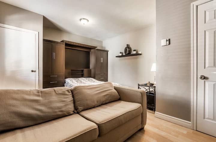 Studio Apartment In Montreal - Montreal