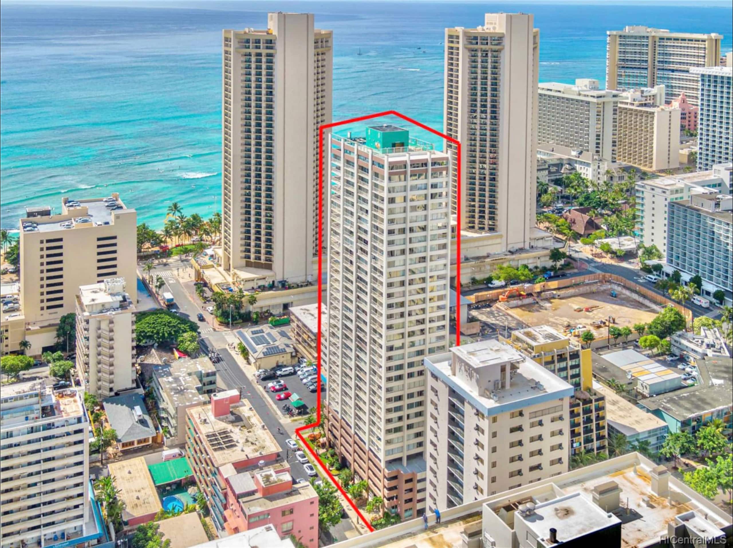 Condo in Honolulu · ★4.81 · Studio · 1 bed · 1 shared bath - Image 29