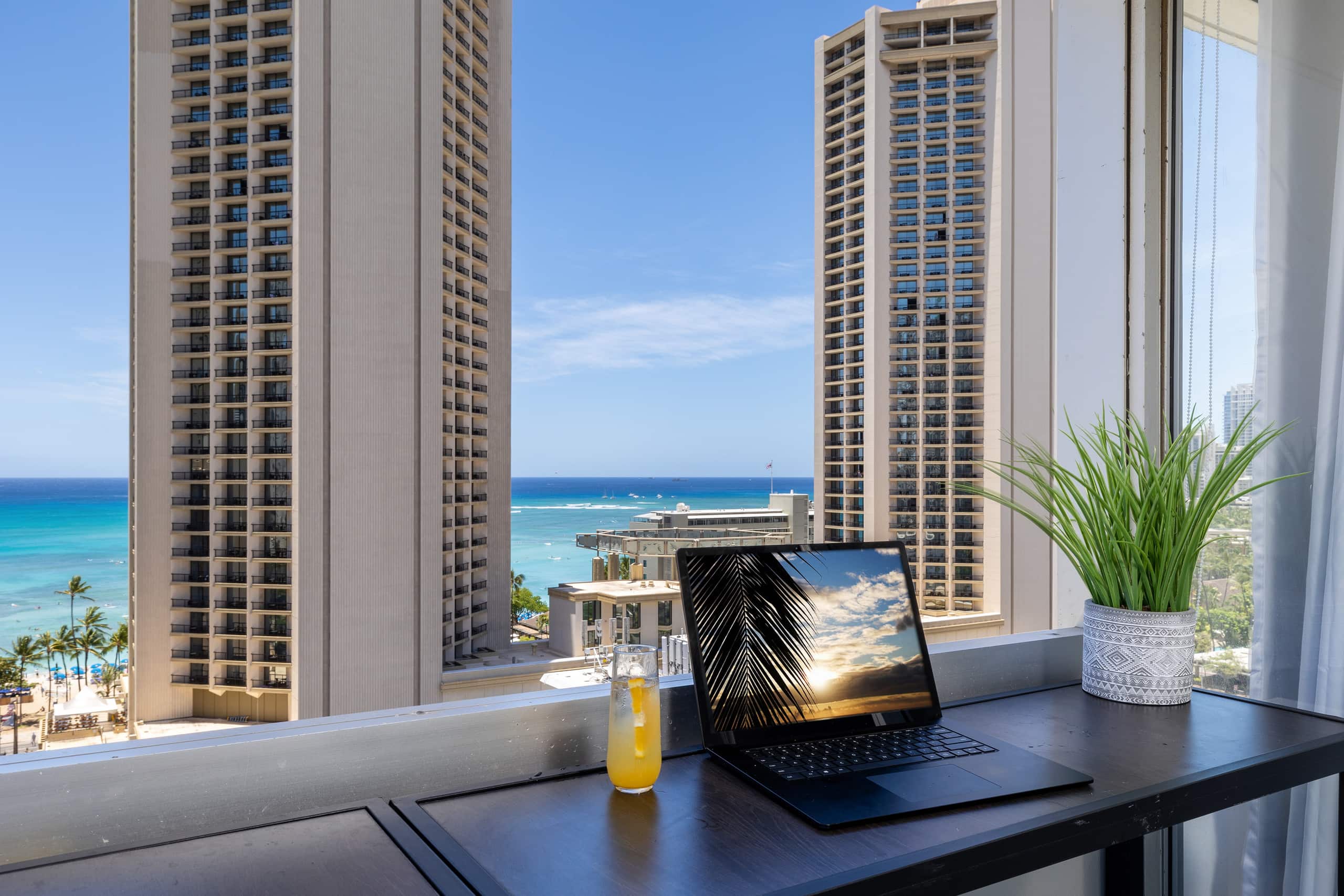 Condo in Honolulu · ★4.88 · 1 bedroom · 2 beds · 1 bath - Image 36