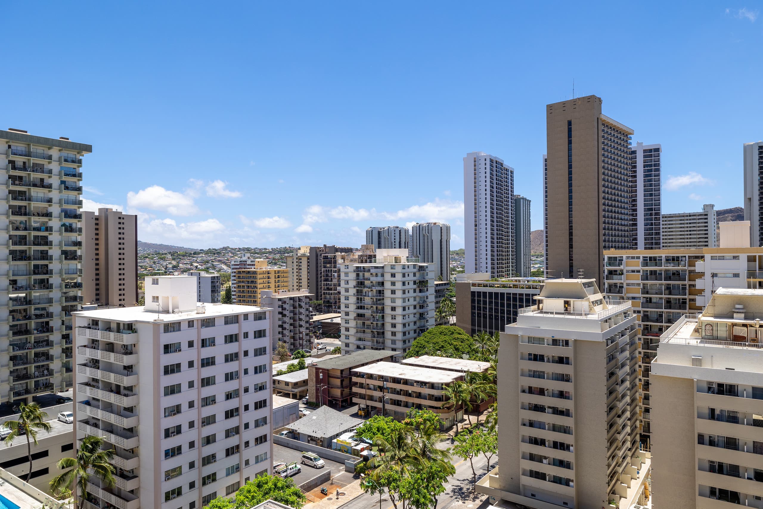 Condo in Honolulu · ★4.88 · 1 bedroom · 2 beds · 1 bath - Image 42