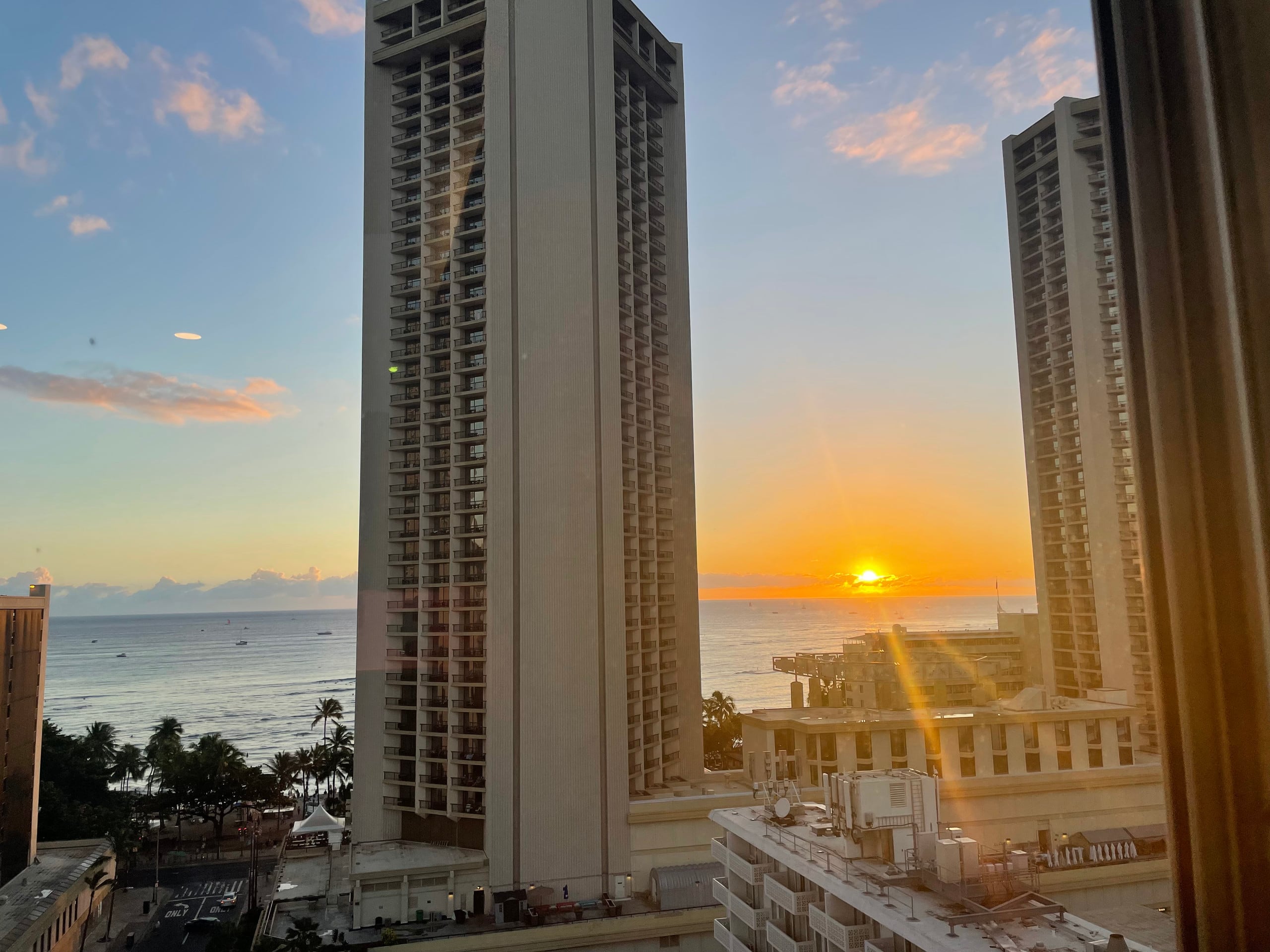 Condo in Honolulu · ★4.88 · 1 bedroom · 2 beds · 1 bath - Image 38