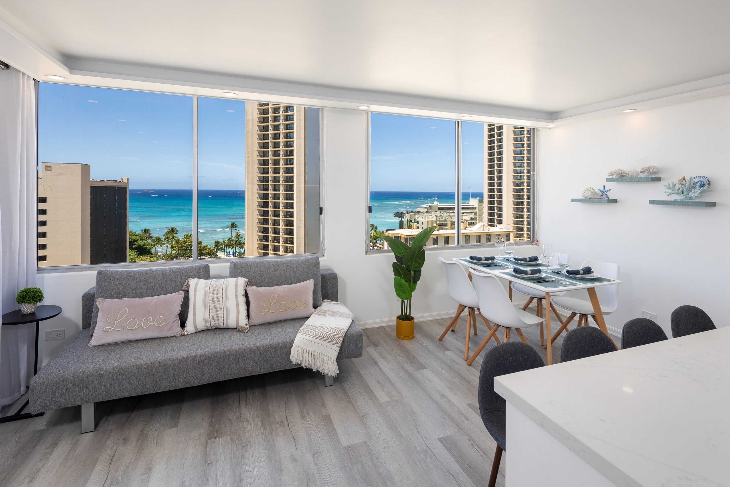 Condo in Honolulu · ★4.88 · 1 bedroom · 2 beds · 1 bath - Image 3
