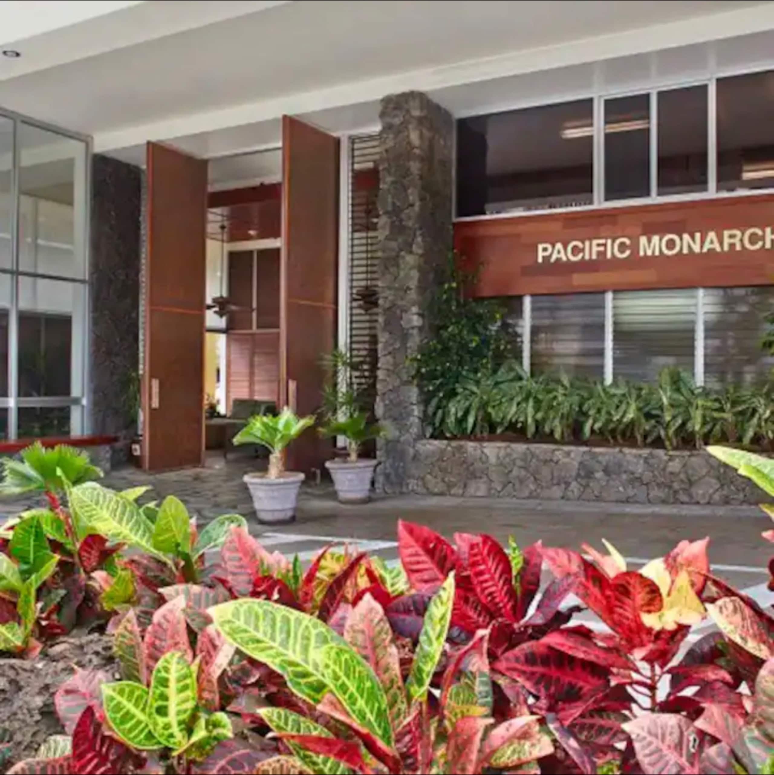 Condo in Honolulu · ★4.88 · 1 bedroom · 2 beds · 1 bath - Image 52