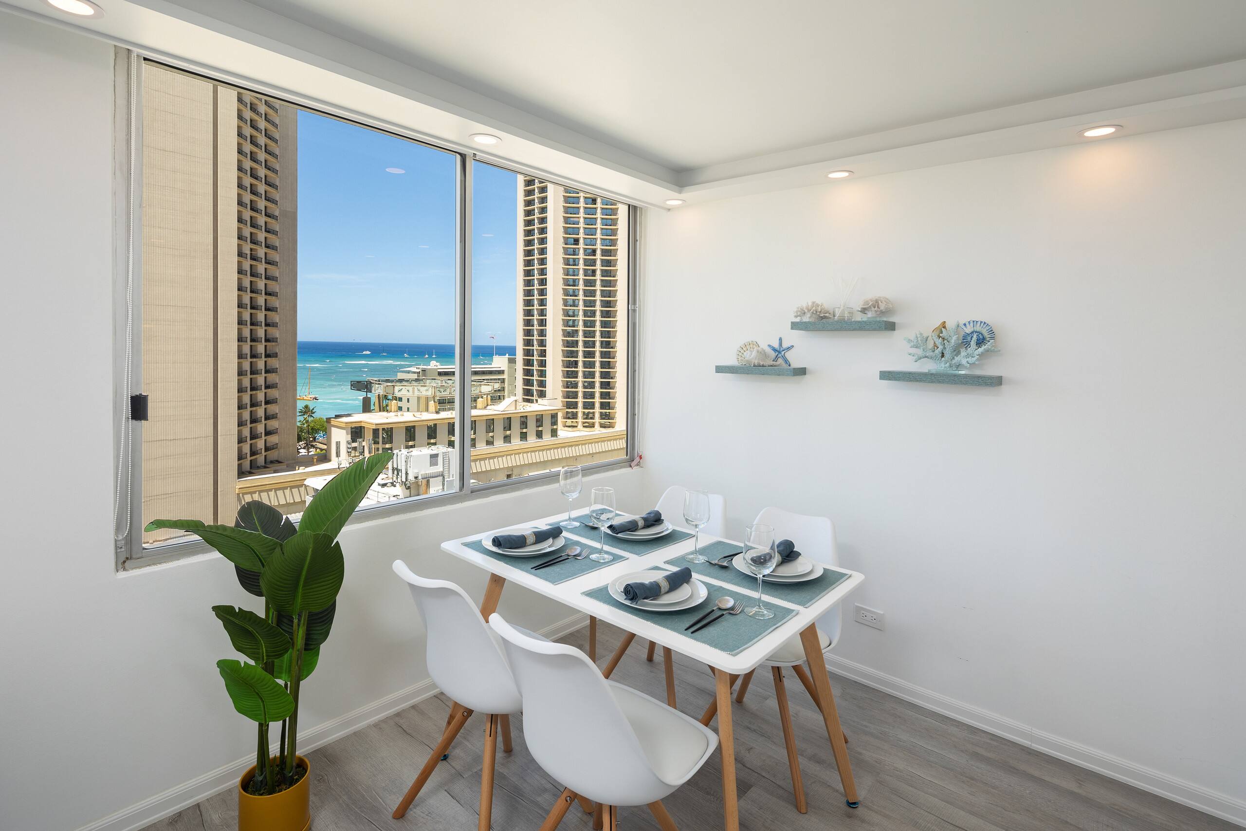 Condo in Honolulu · ★4.88 · 1 bedroom · 2 beds · 1 bath - Image 14