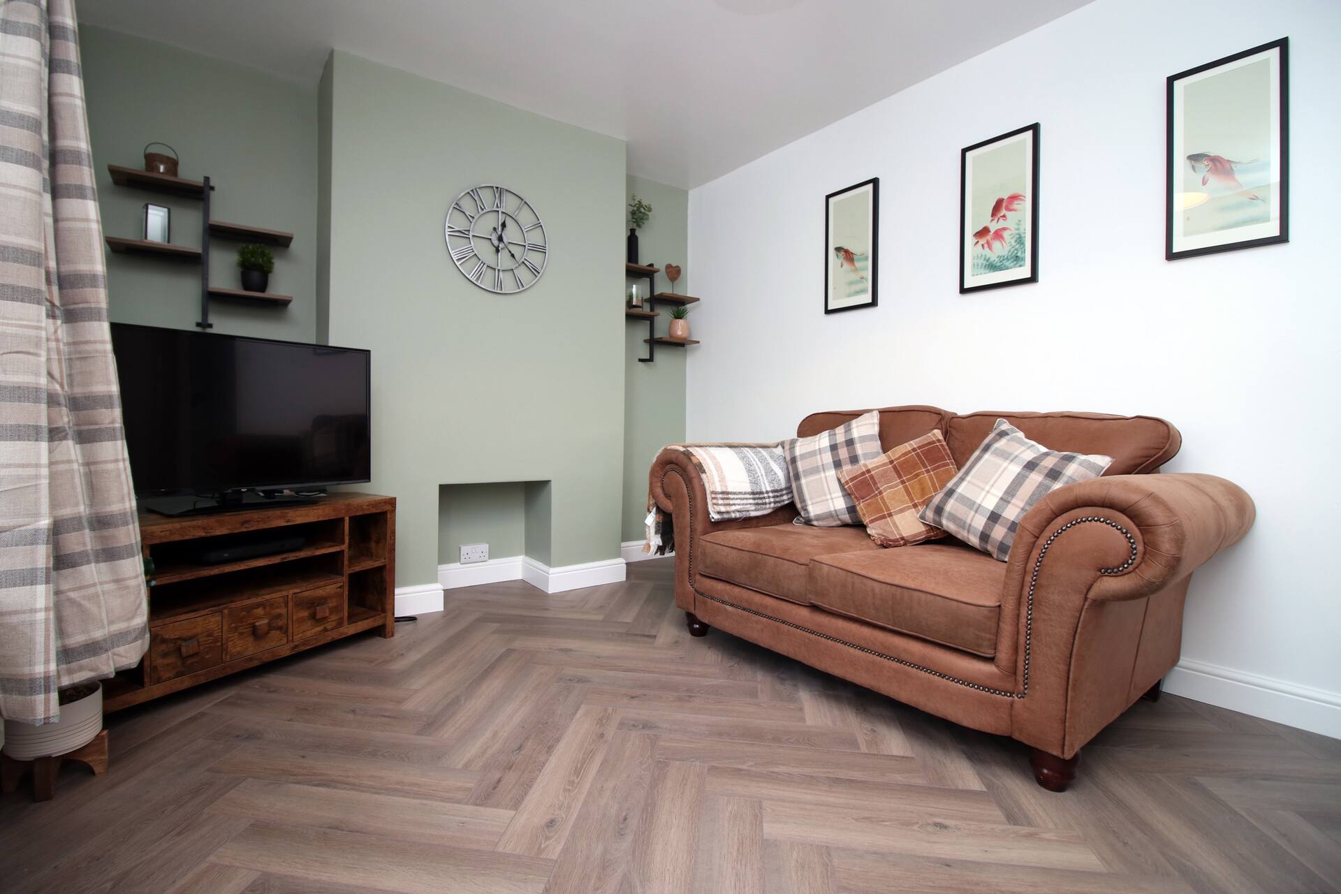 cottage in pontypool