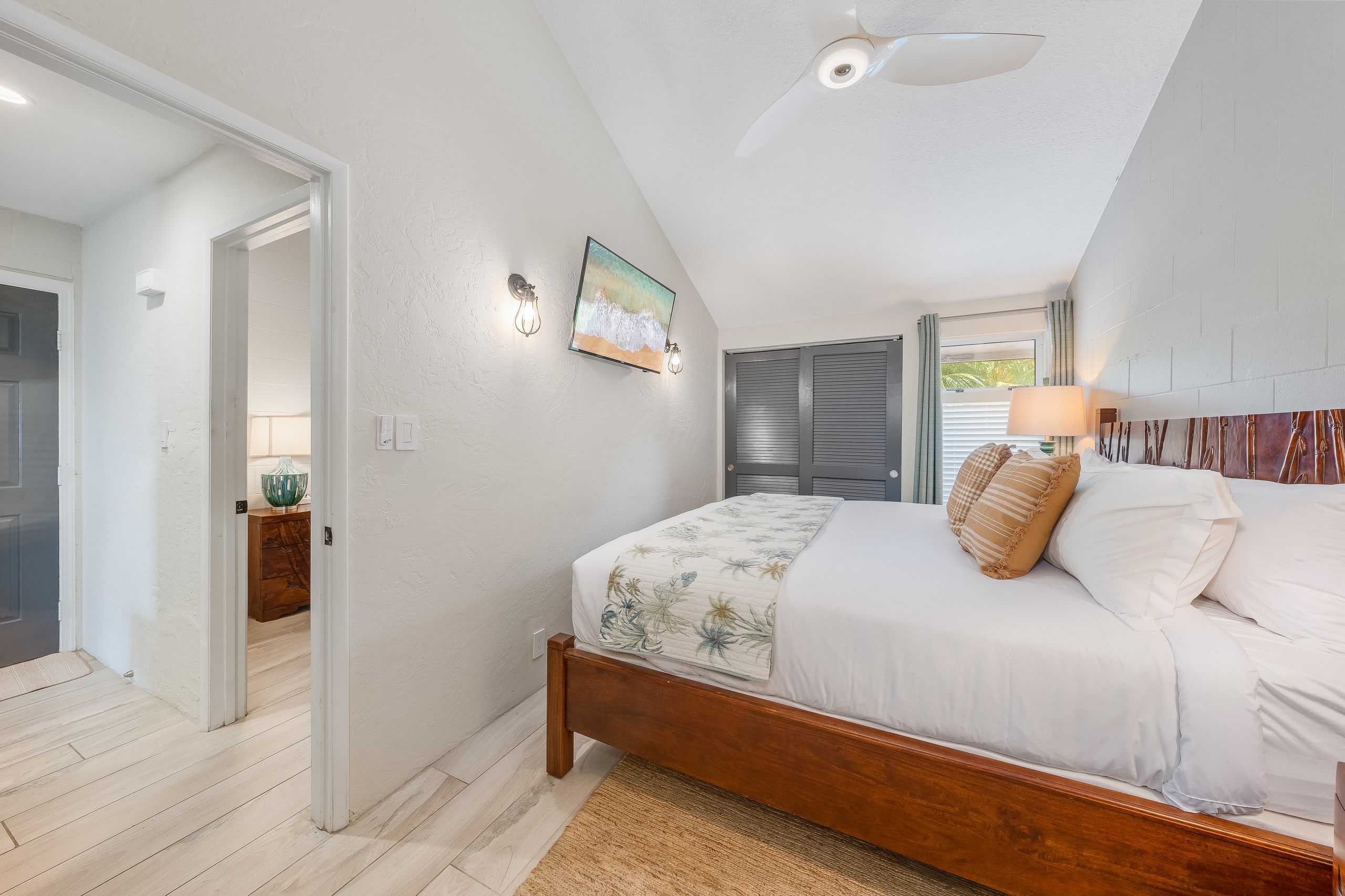 Condo in Kihei · ★4.93 · 2 bedrooms · 2 beds · 2 baths - Image 16