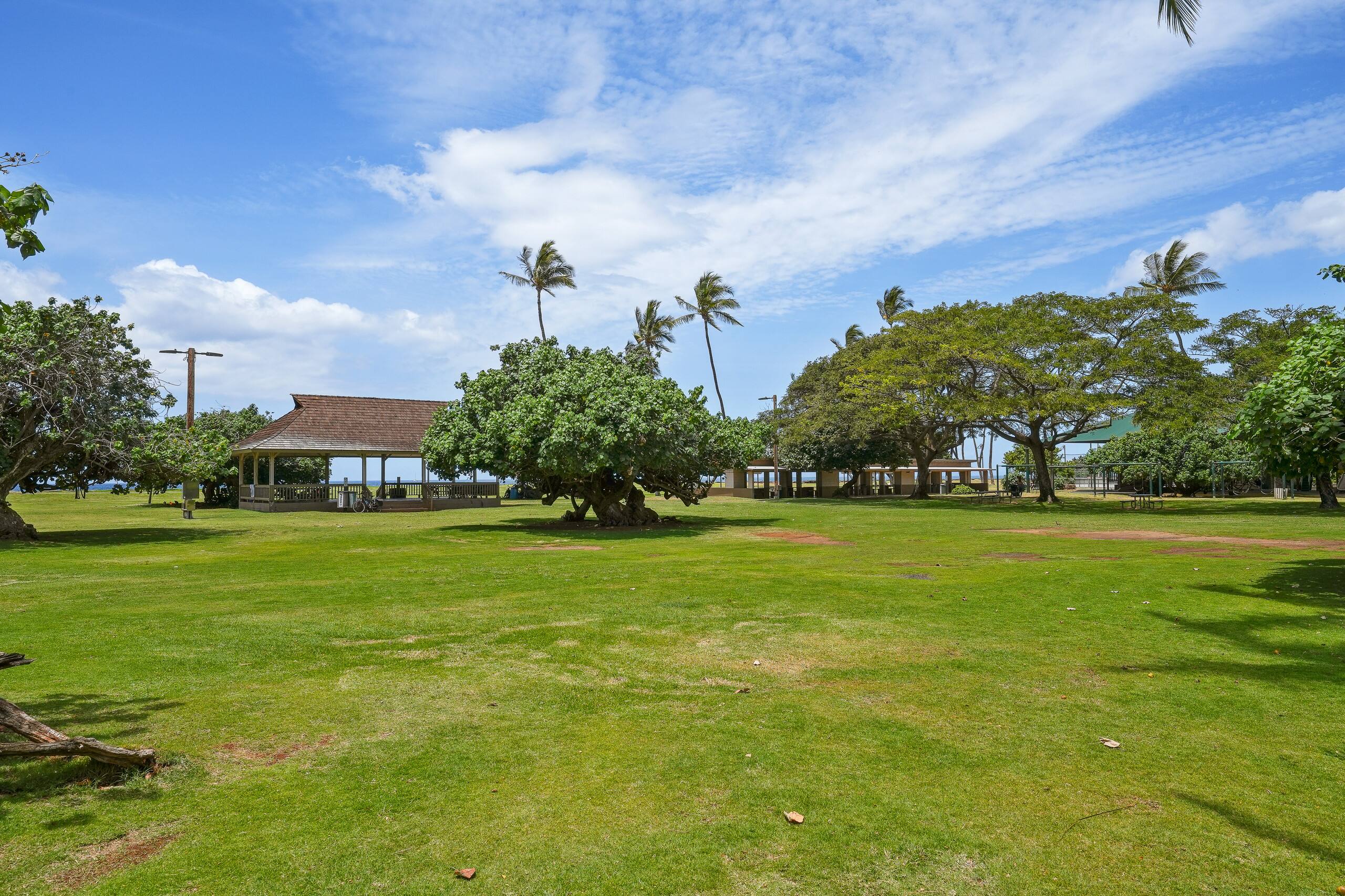 Condo in Kihei · ★4.93 · 2 bedrooms · 2 beds · 2 baths - Image 38